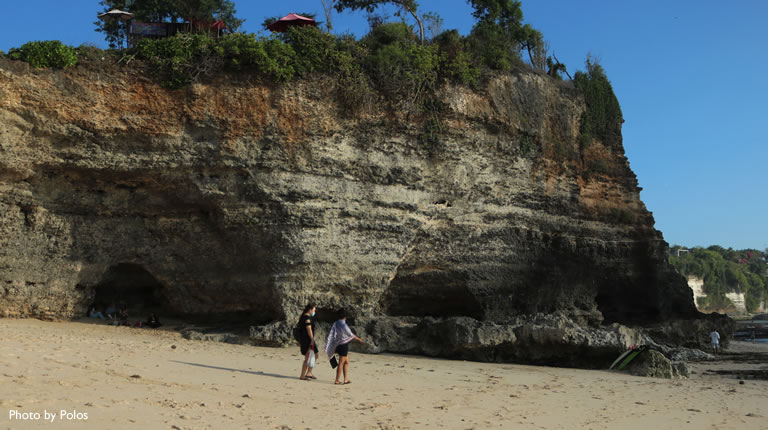 Dreamland Best Bali Beach Cliff